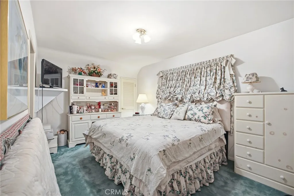 2072 Coldwater Canyon, Beverly Hills, California 90210 home-pic-13