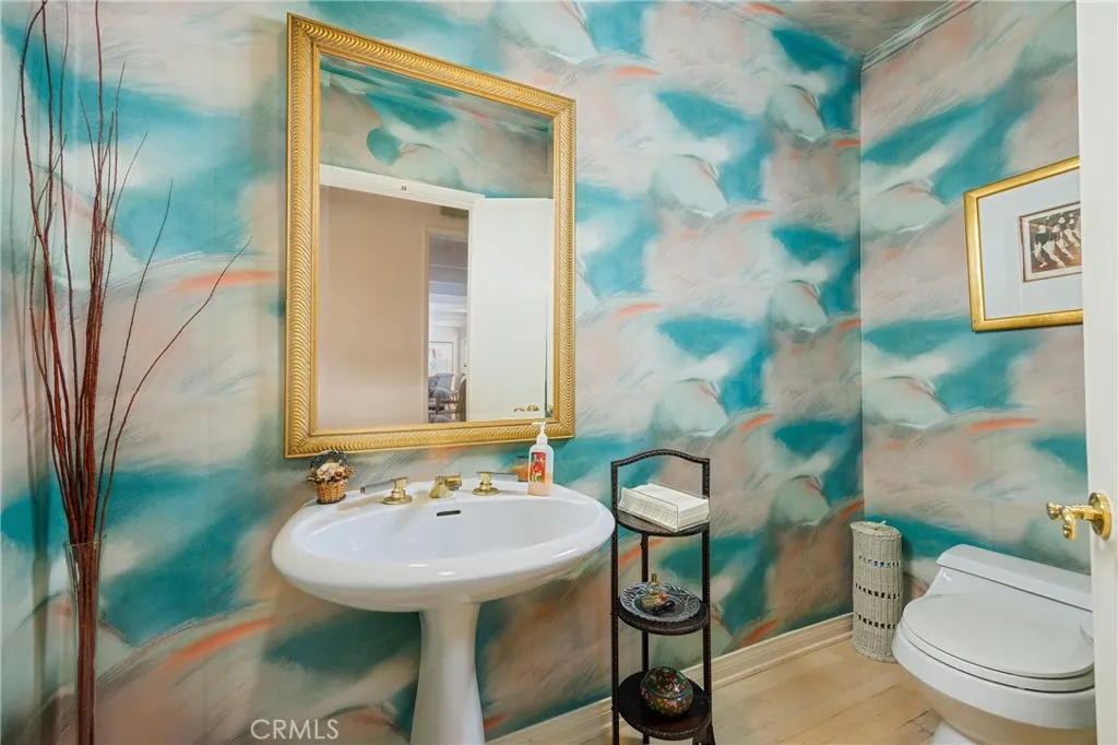 2072 Coldwater Canyon, Beverly Hills, California 90210 home-pic-12