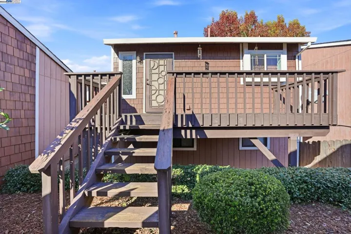 1820 Dalessi Ln, Pinole, California 94564