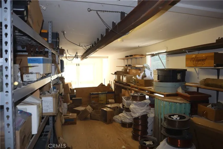 Ceiling hoist