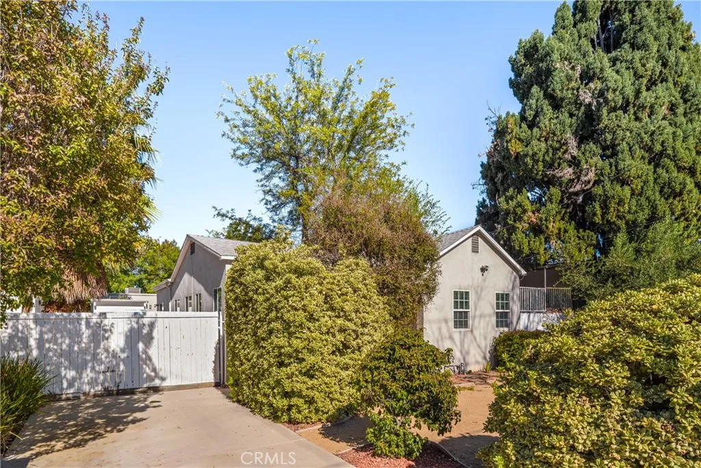 14835 Kittridge Street, Van Nuys, California 91405 home-pic-24