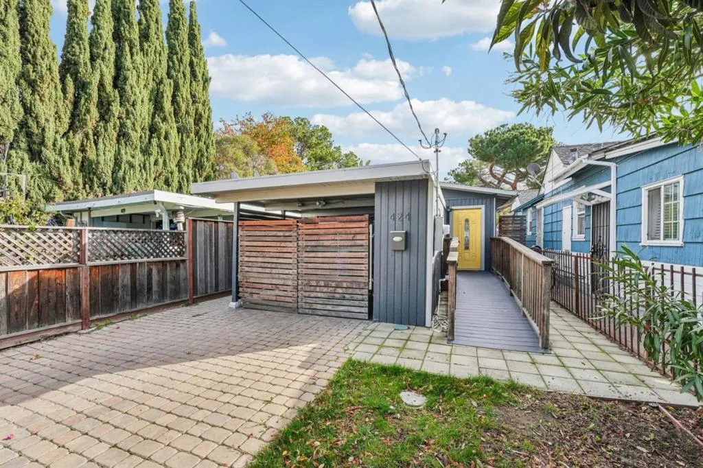 424 5th Avenue, Redwood City, California 94063 home-pic-1