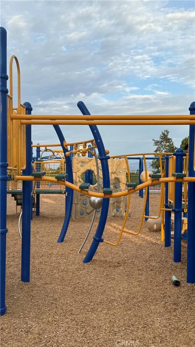 38551 Tranquila Avenue, Murrieta, California 92563 home-pic-54