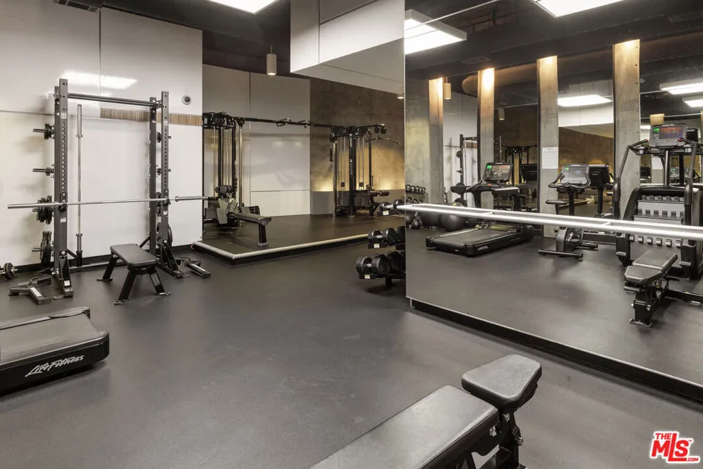 6735 Yucca Street 508, Los Angeles, California 90028 home-pic-24