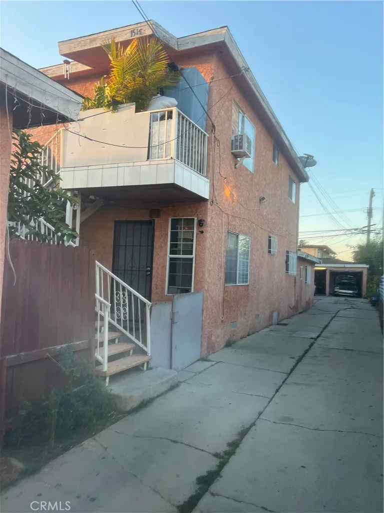 151 E 121st, Los Angeles, California 90061 home-pic-2
