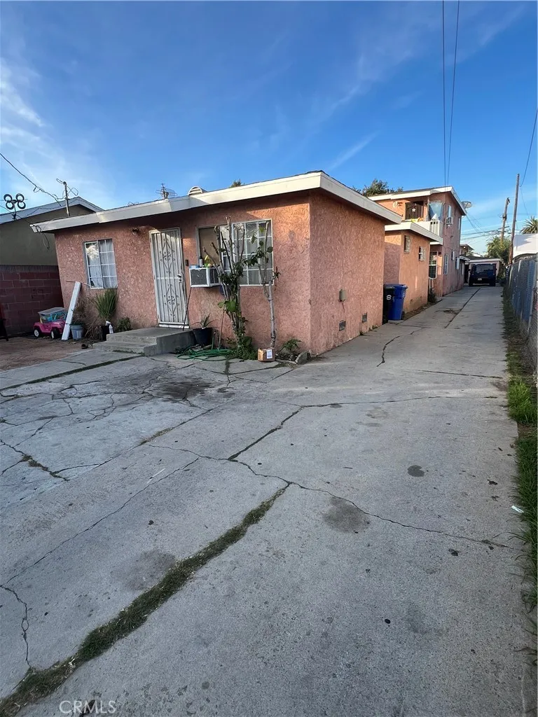 151 E 121st, Los Angeles, California 90061 home-pic-0