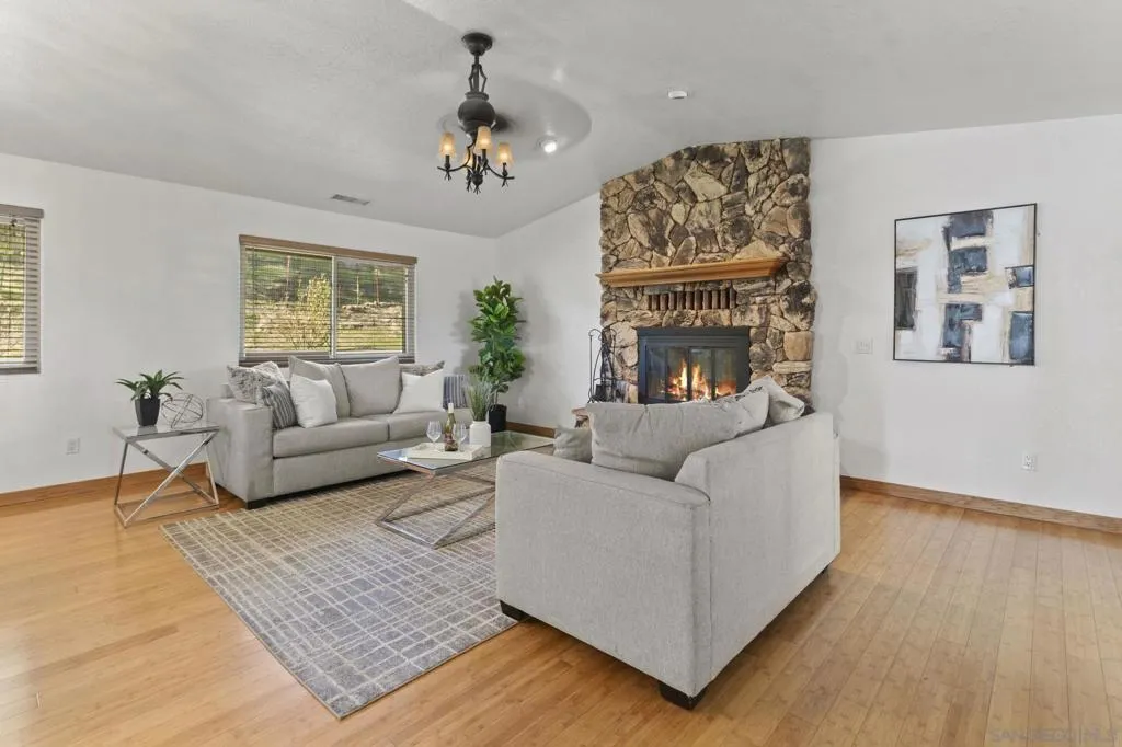 1287 Hanson Way, Ramona, California 92065 home-pic-5