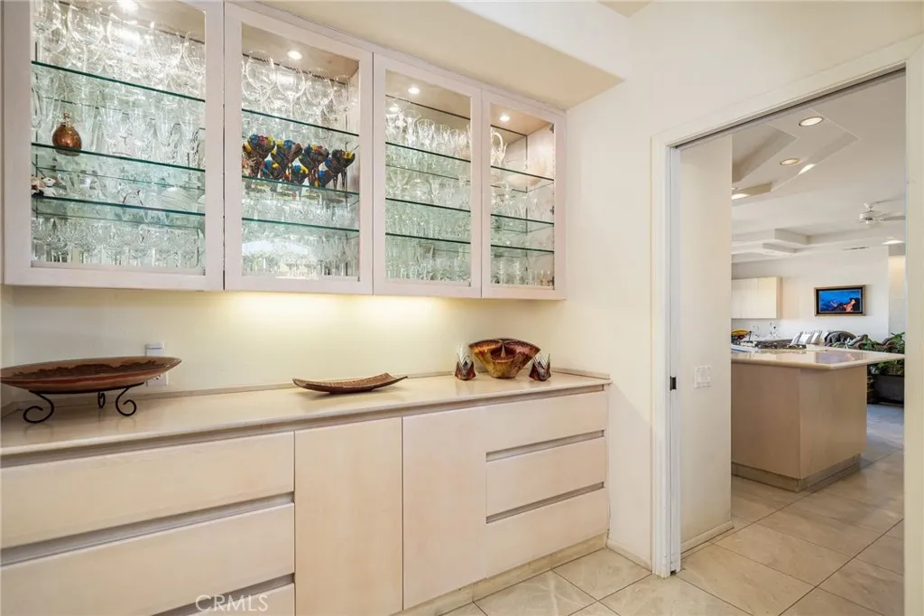 134 Vista Oro, Palm Desert, California 92260 home-pic-8