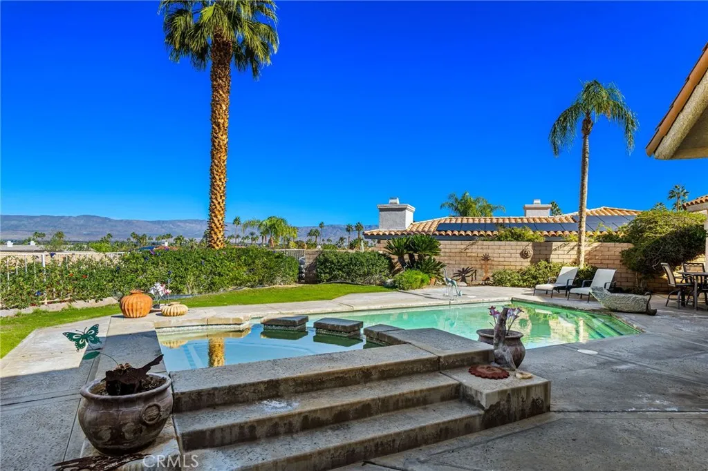 134 Vista Oro, Palm Desert, California 92260 home-pic-1