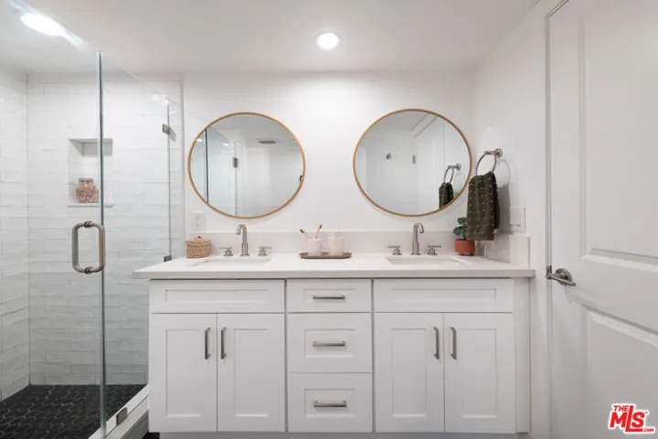 Primary Bathroom, Double Sink