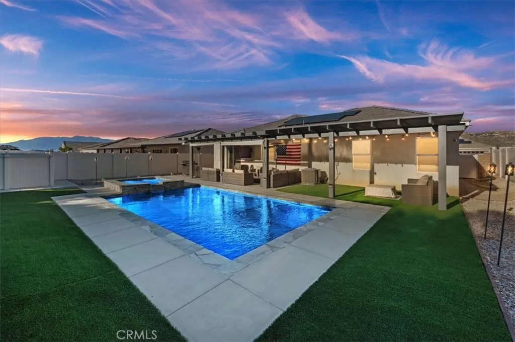 20961 Bison Mesa, Riverside, California 92507 home-pic-1