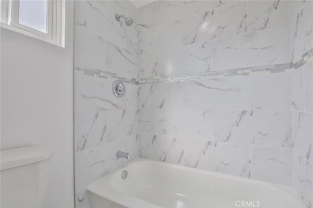 1434 W 92nd St, Los Angeles, California 90047 home-pic-25