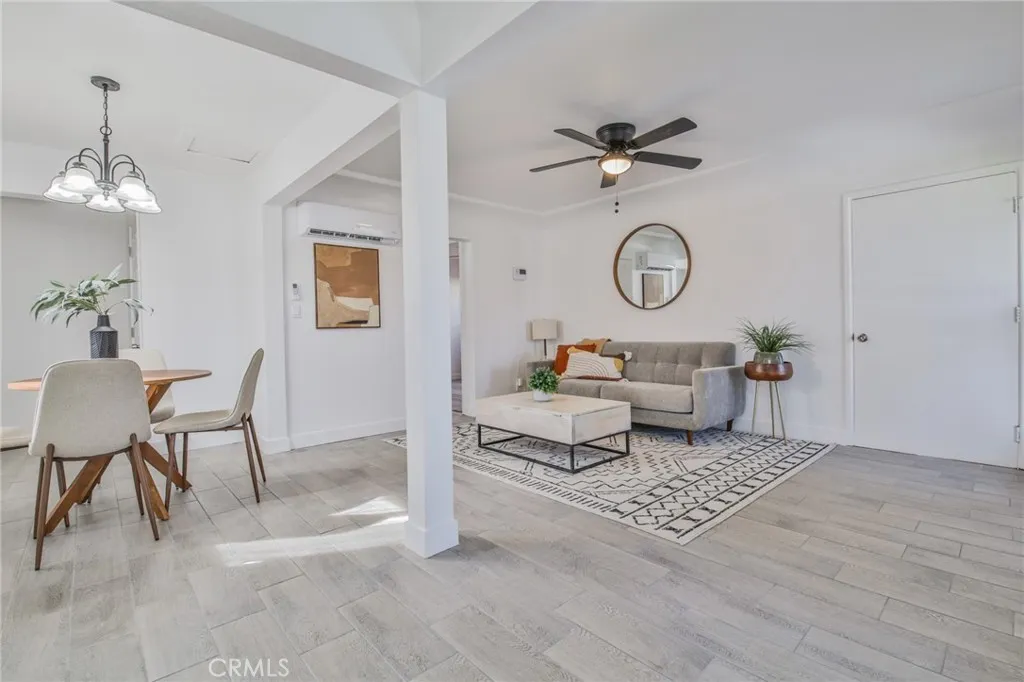 1434 W 92nd St, Los Angeles, California 90047 home-pic-13