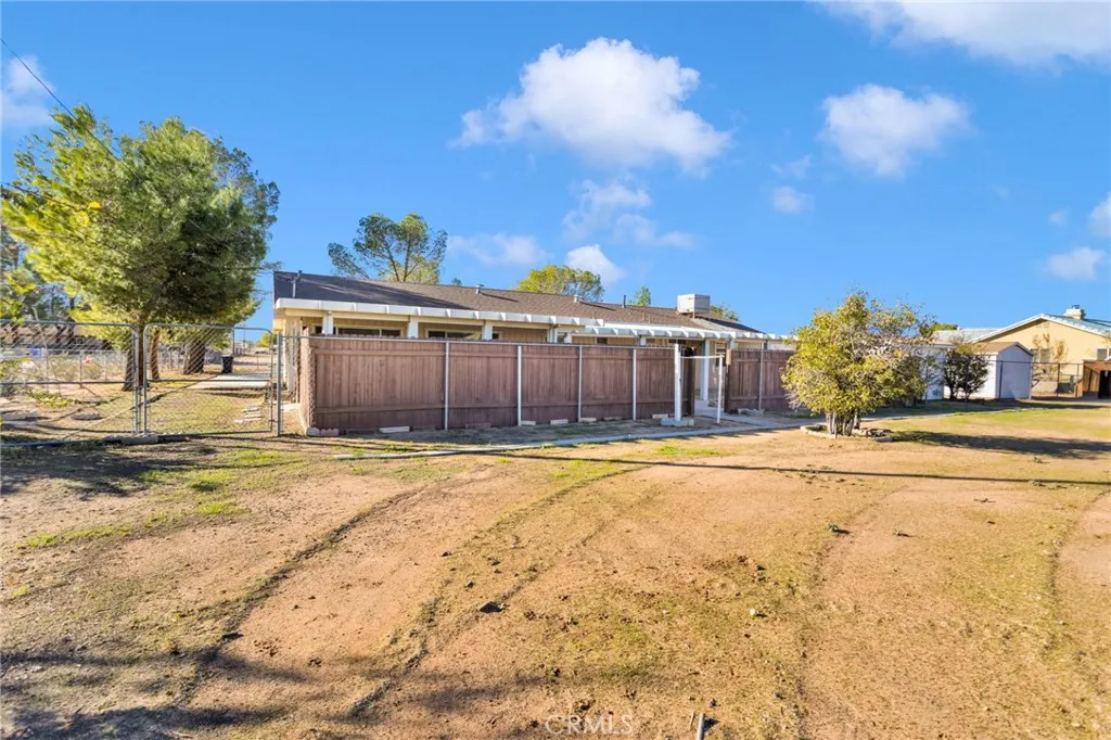 15481 Ramona, Apple Valley, California 92307 home-pic-21