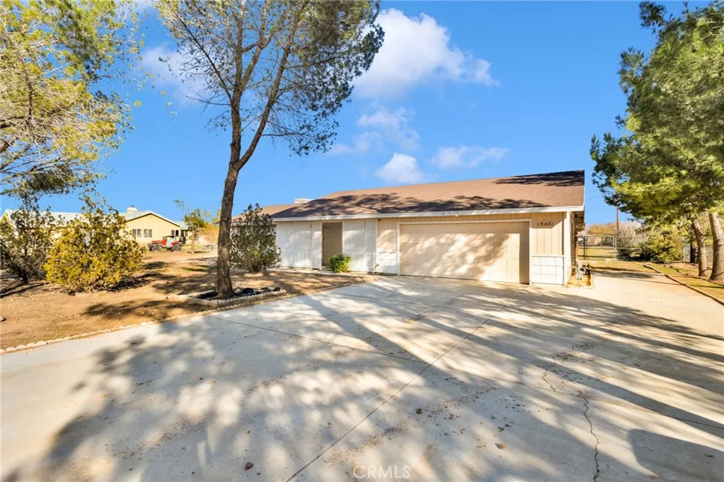 15481 Ramona, Apple Valley, California 92307 home-pic-1