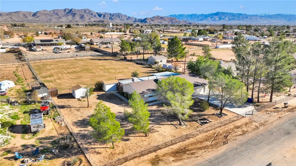 15481 Ramona, Apple Valley, California 92307 home-pic-22