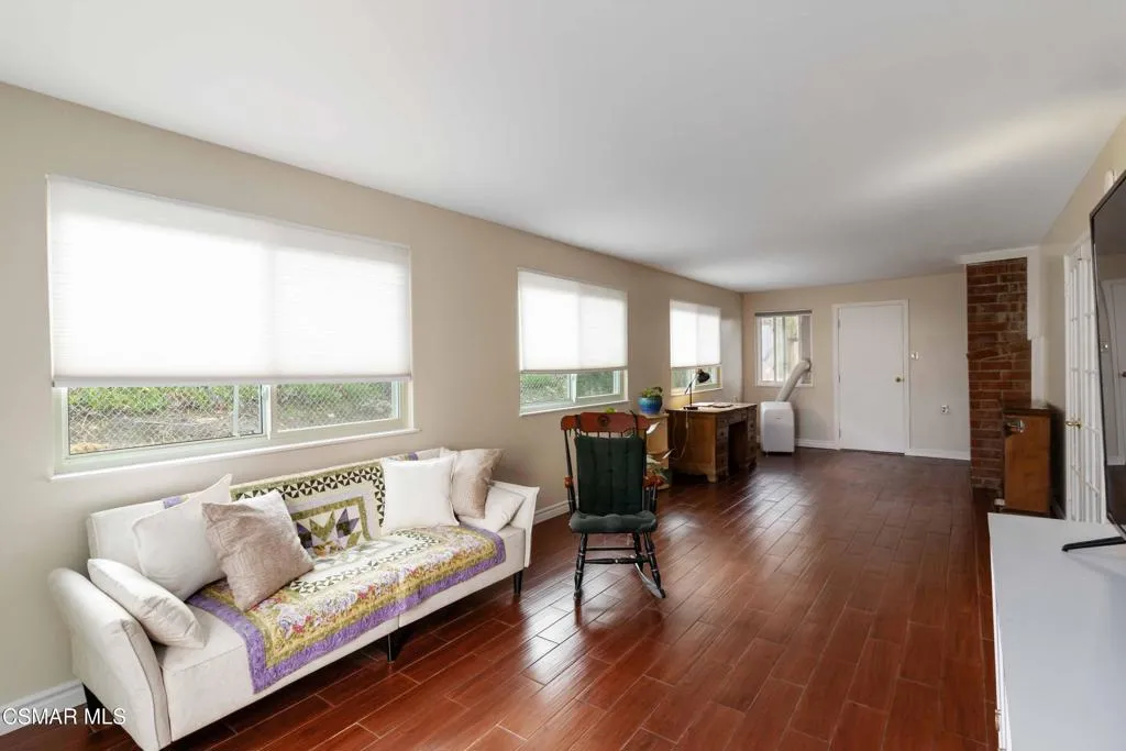 705 Wishard Avenue, Simi Valley, California 93065 home-pic-28