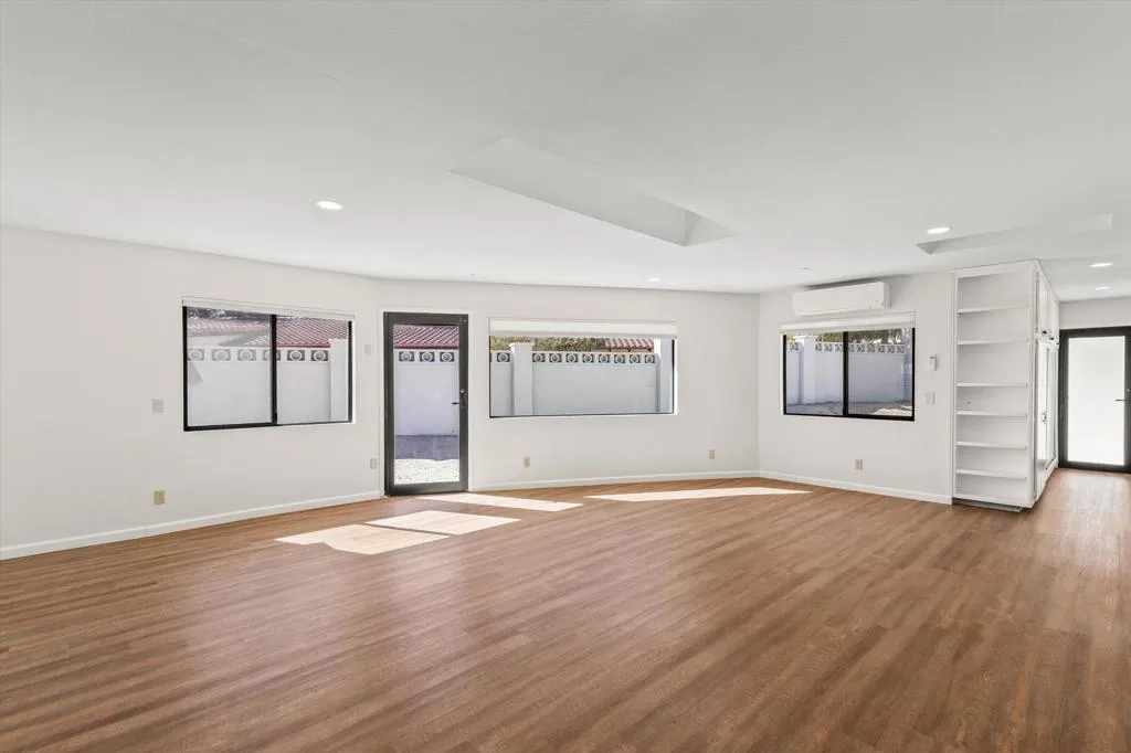 7458 Cardillo Trail, Yucca Valley, California 92284 home-pic-15