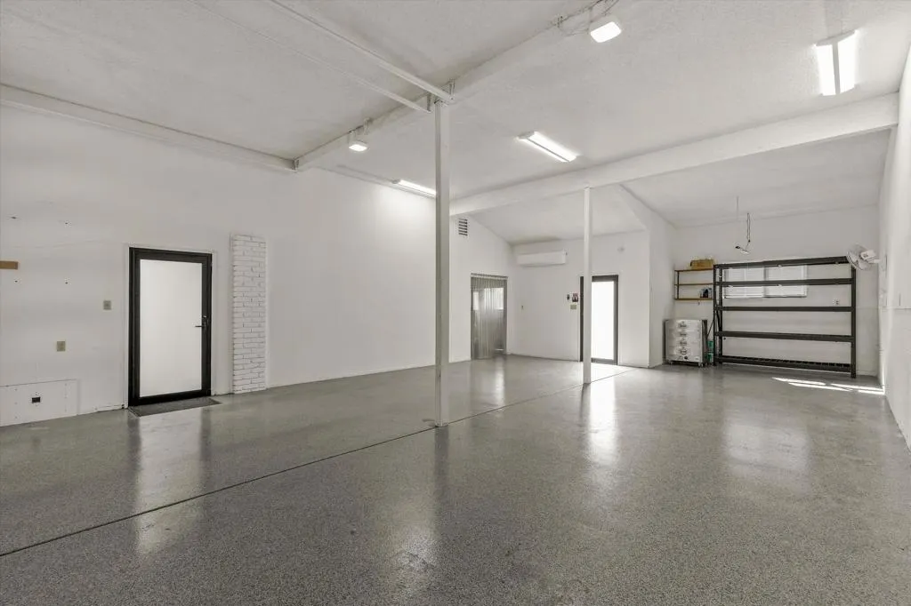 7458 Cardillo Trail, Yucca Valley, California 92284 home-pic-40