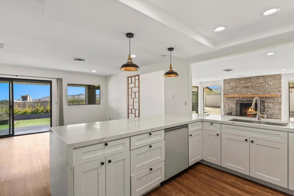 7458 Cardillo Trail, Yucca Valley, California 92284 home-pic-6