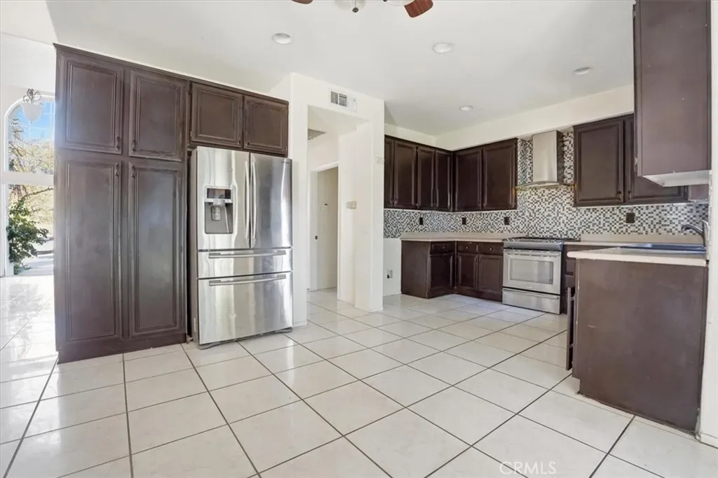 748 Navarro, Corona, California 92879 home-pic-6