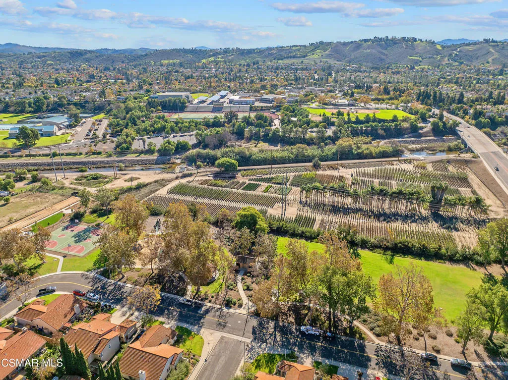 11833 Nightingale Street, Moorpark, California 93021 home-pic-41