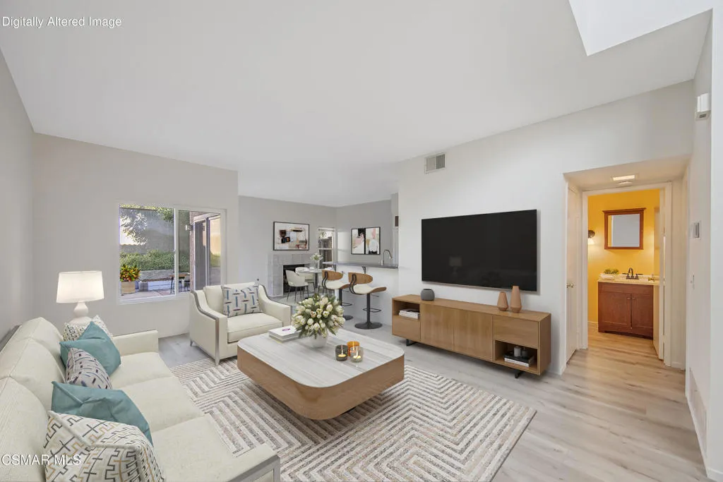 11833 Nightingale Street, Moorpark, California 93021 home-pic-3