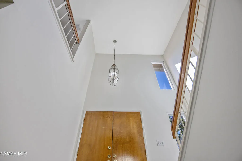 11833 Nightingale Street, Moorpark, California 93021 home-pic-15