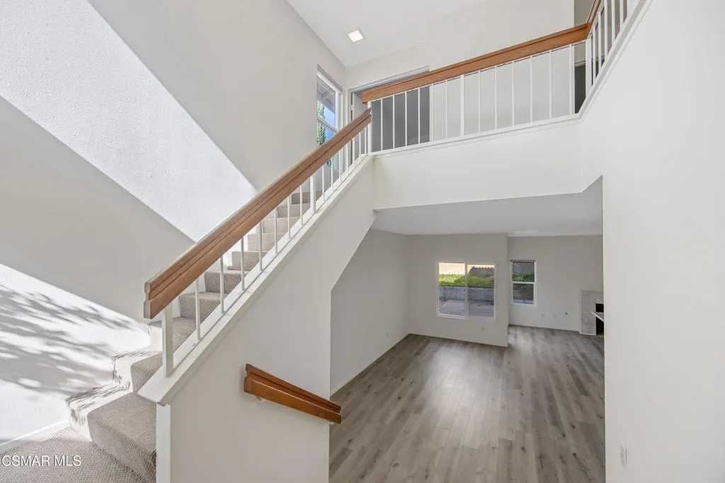 11833 Nightingale Street, Moorpark, California 93021 home-pic-36