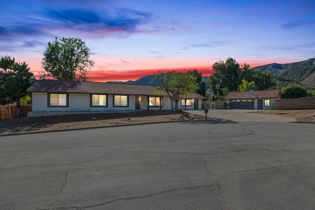 15175 Macias, Lake Elsinore, California 92530 home-pic-59