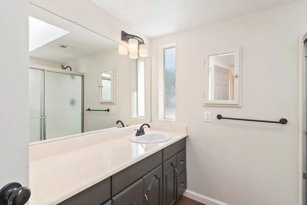 15175 Macias, Lake Elsinore, California 92530 home-pic-18
