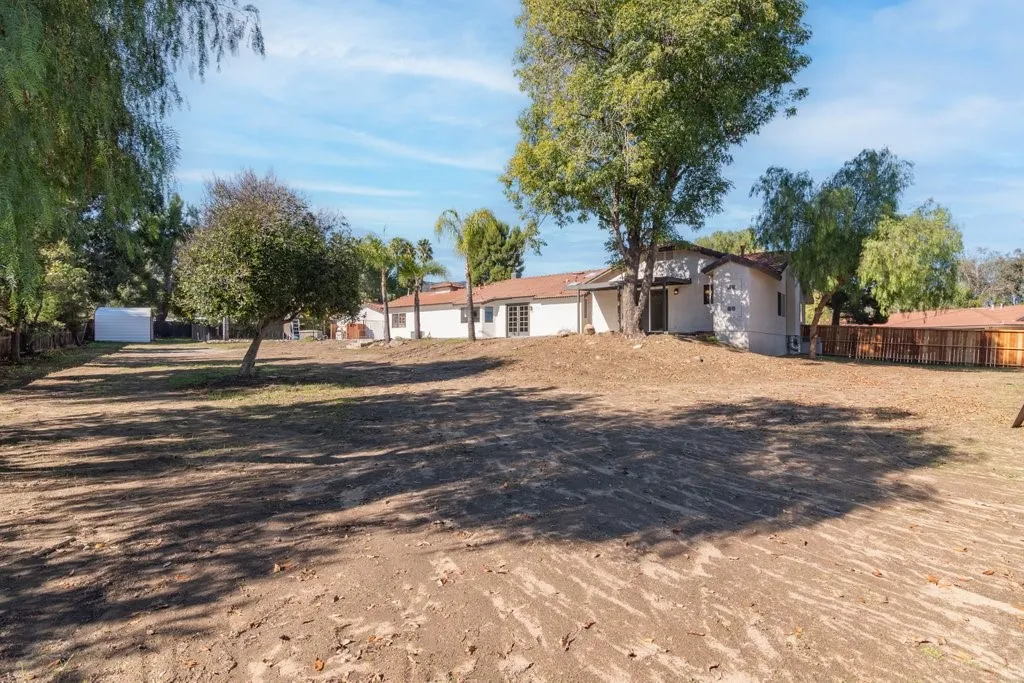 15175 Macias, Lake Elsinore, California 92530 home-pic-40