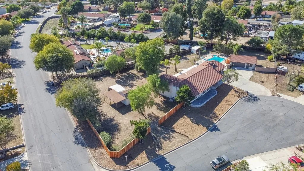 15175 Macias, Lake Elsinore, California 92530 home-pic-1