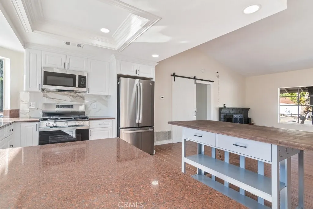 15175 Macias, Lake Elsinore, California 92530 home-pic-61