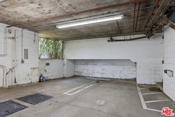 2 SidexSide parking spots