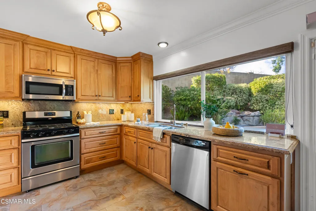 6816 Cordially Way, Elk Grove, CA 95757 home-pic-8