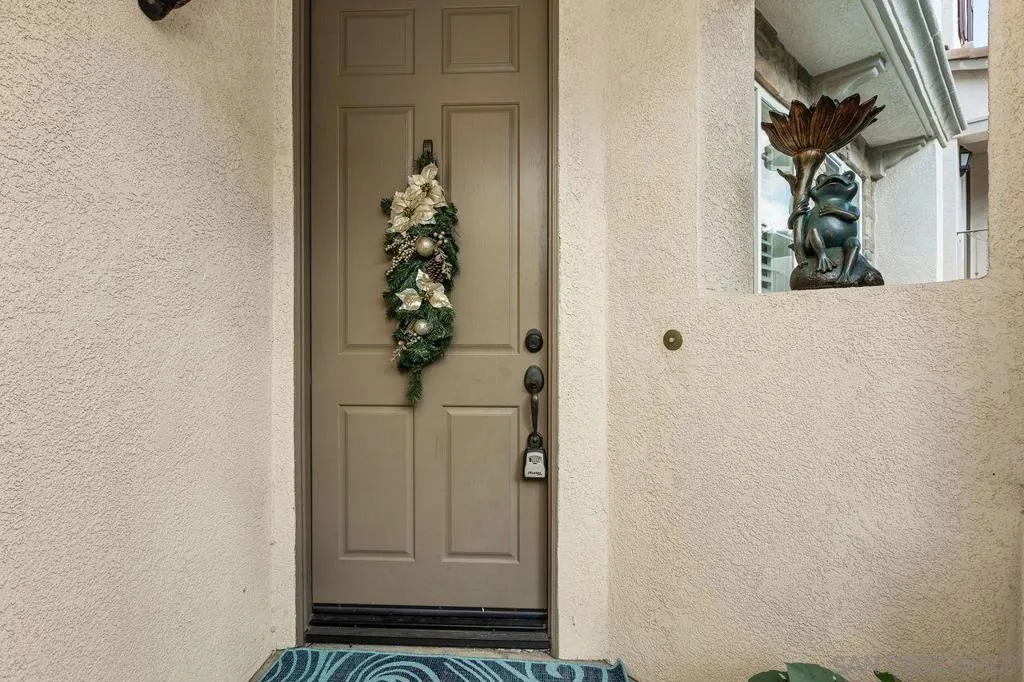 16913 New Rochelle Way 83, San Diego, California 92127 home-pic-4