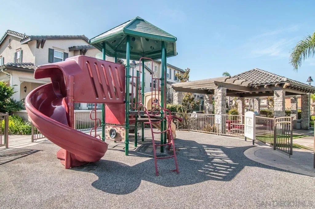 16913 New Rochelle Way 83, San Diego, California 92127 home-pic-30