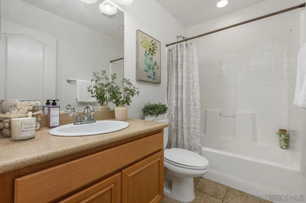 16913 New Rochelle Way 83, San Diego, California 92127 home-pic-20