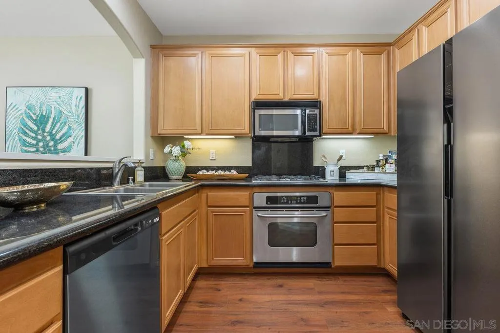 16913 New Rochelle Way 83, San Diego, California 92127 home-pic-13