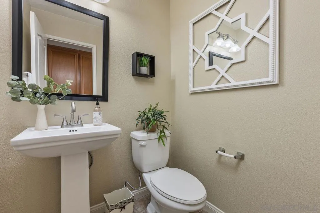 16913 New Rochelle Way 83, San Diego, California 92127 home-pic-16