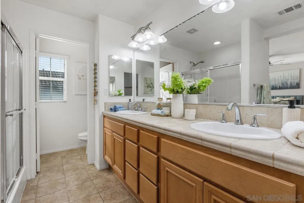 16913 New Rochelle Way 83, San Diego, California 92127 home-pic-25