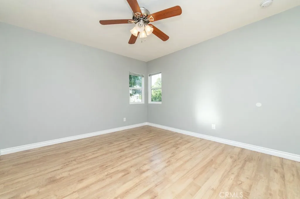 922 N 4th Avenue, Upland, California 91786 home-pic-18