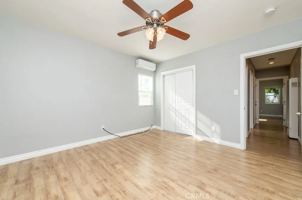 922 N 4th Avenue, Upland, California 91786 home-pic-15