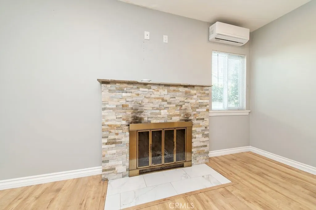 922 N 4th Avenue, Upland, California 91786 home-pic-7