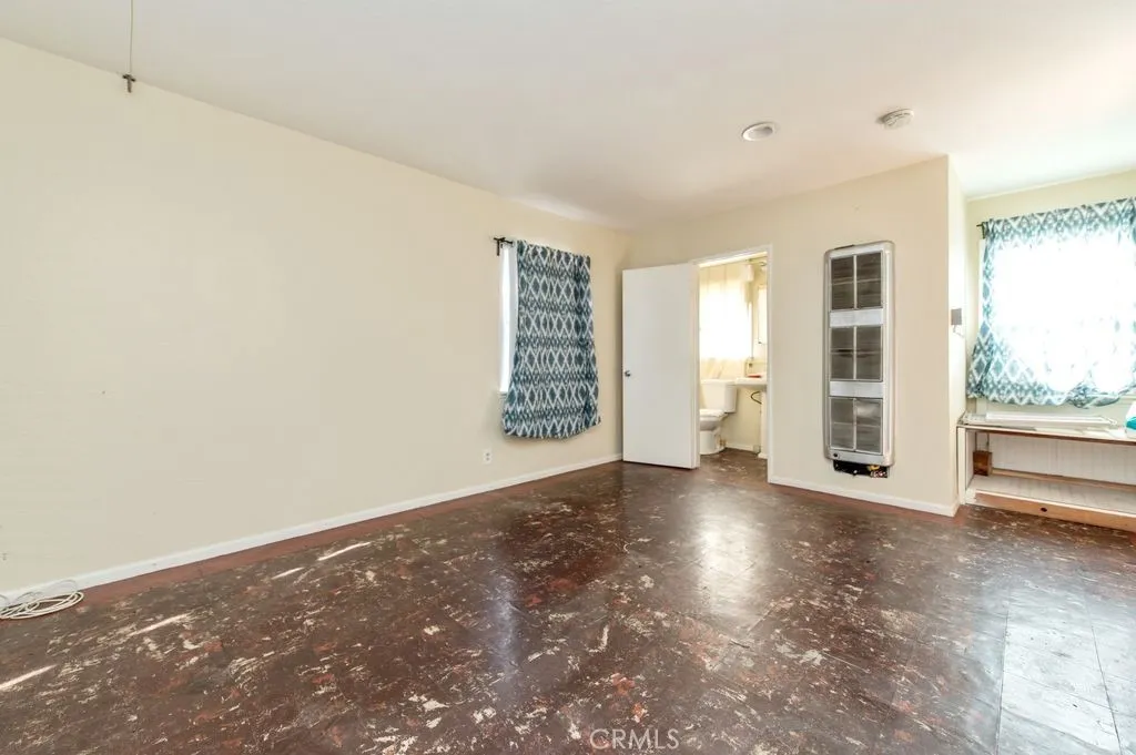 922 N 4th Avenue, Upland, California 91786 home-pic-27