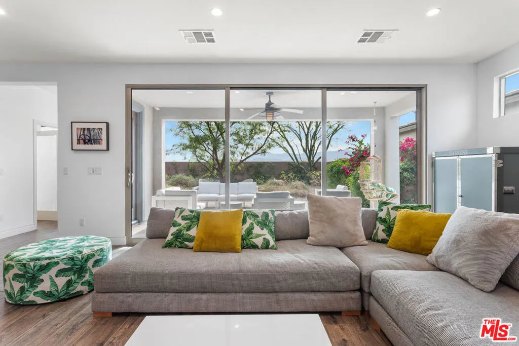 82425 Murray Canyon Drive, Indio, California 92201 home-pic-24