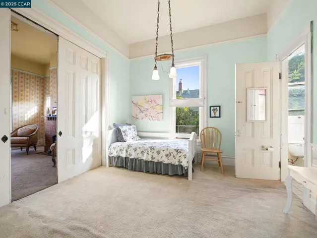 2154 Encinal Ave, Alameda, California 94501