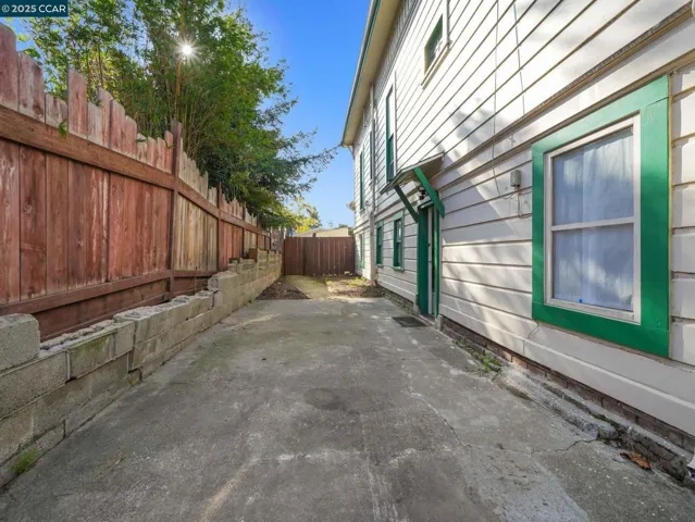 2154 Encinal Ave, Alameda, California 94501