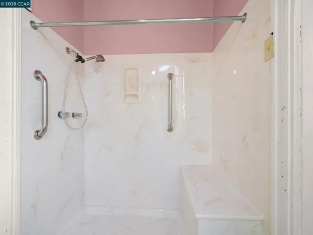 2154 Encinal Ave, Alameda, California 94501
